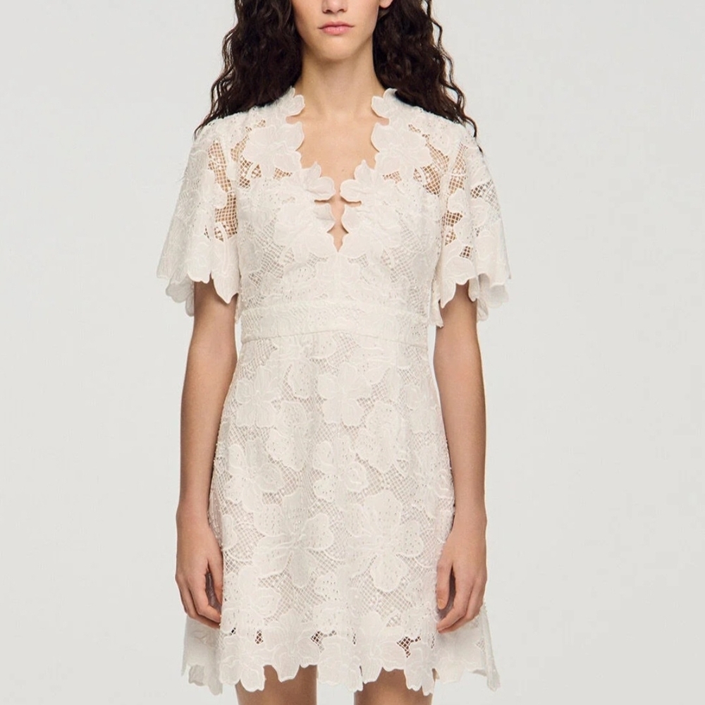 Elegant White Lace Dress